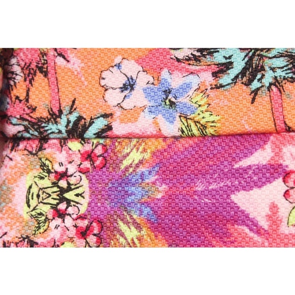 VICTORIA’S SECRET High Waist Tropical Pattern Shorts NWOT - Picture 5 of 6